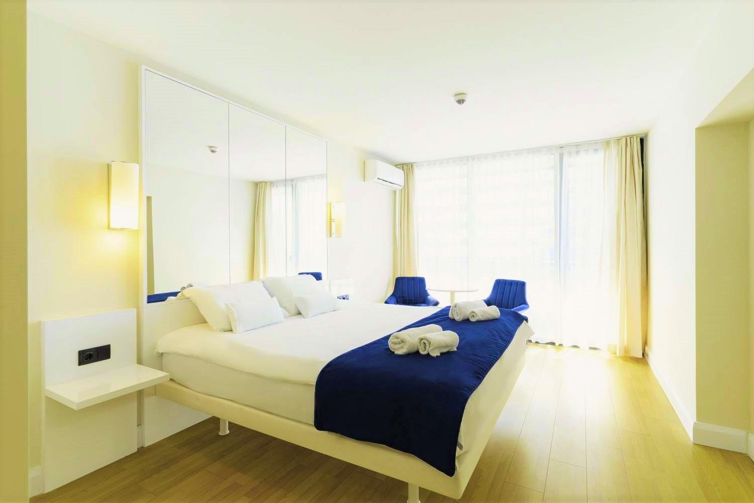 Orbi Twin Towers Aparthotel With Sea View Batumi Exterior foto